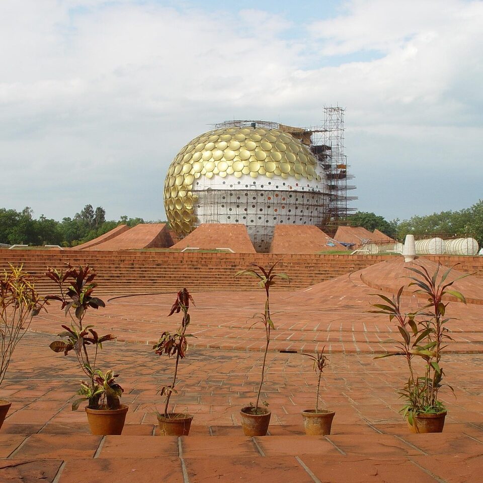 india, pondichéry, auroville, pondichery, ashram, golden dome, aurobindo ashram, auroville, auroville, auroville, auroville, auroville